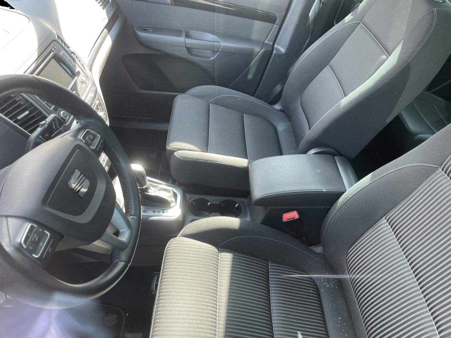 Fahrzeugabbildung SEAT Alhambra I-TECH AHK Sportpaket Navi Bi-Xenon Dyn