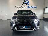 Mitsubishi Outlander PHEV Plus 4WD*EXCLUSIVE*LEDER*NAVI*KAM - Mitsubishi Outlander Plus mit Hybrid-Antrieb (Benzin/Elektro)
