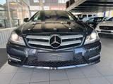 Mercedes-Benz C 200 COUPE 7G-AUTOMATIK AMG-LINE BI-XENON PANO - Mercedes-Benz C 200 mit Benzin-Antrieb: Coupé, Automatik