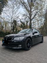 BMW E92, 320i. Frischer TÜV - BMW 320 aus 2011: Coupe, 320i
