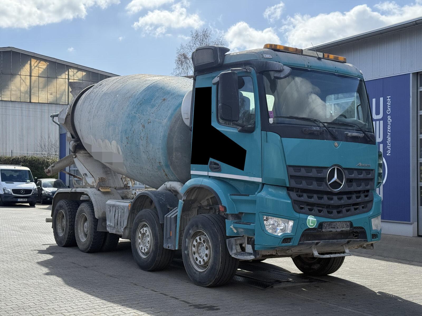 Mercedes-Benz AROCS 3742 8x4 Betonmischer Symex