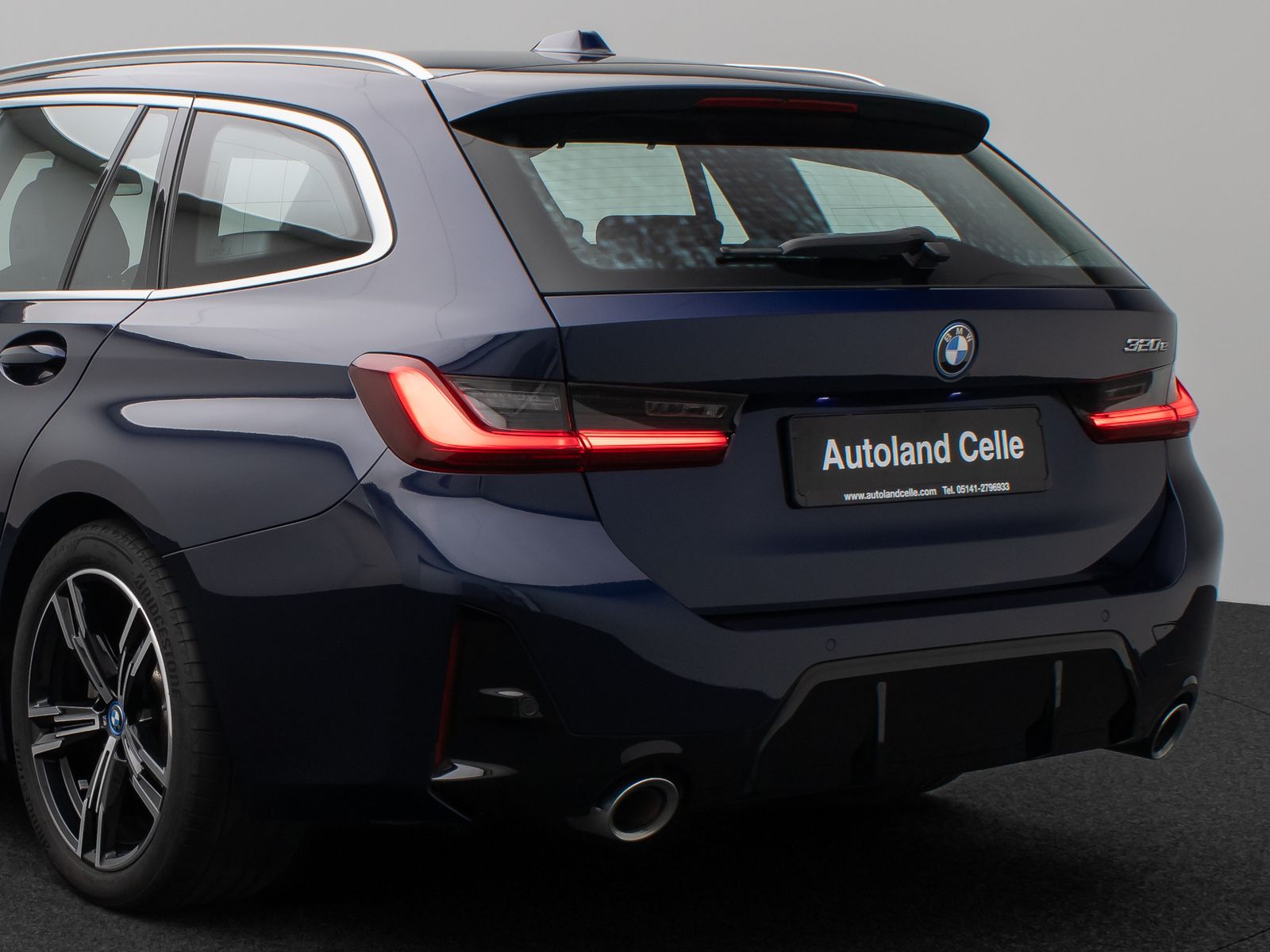 Fahrzeugabbildung BMW 320e M Sport DAB Widscreen PDC Individual 18Zoll