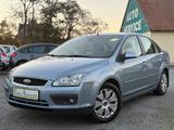 Ford Focus 2,0 Ghia /1.HD/KLIMAAUT/KAMERA - Ford Focus aus 2005: Ghia