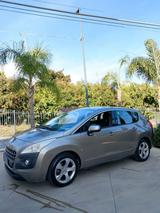 Peugeot 3008 1.6 HDi 110CV Premium - Peugeot 3008 Premium mit Diesel-Antrieb