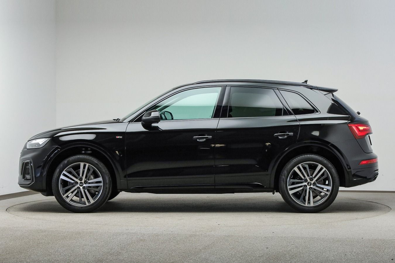 Audi Q5 S line 45 TFSI qu. AHK, Tour, Leder, Sound imagem 3