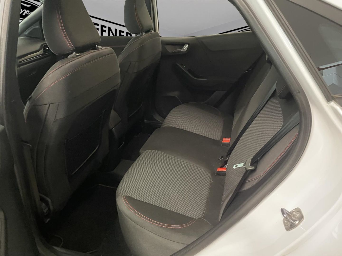 Fahrzeugabbildung Ford Puma ST-Line MHEV LED-Scheinwerfer PDC