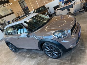 MINI Cooper SD Countryman *PANO*PDC*NAVI*BI-XENON*