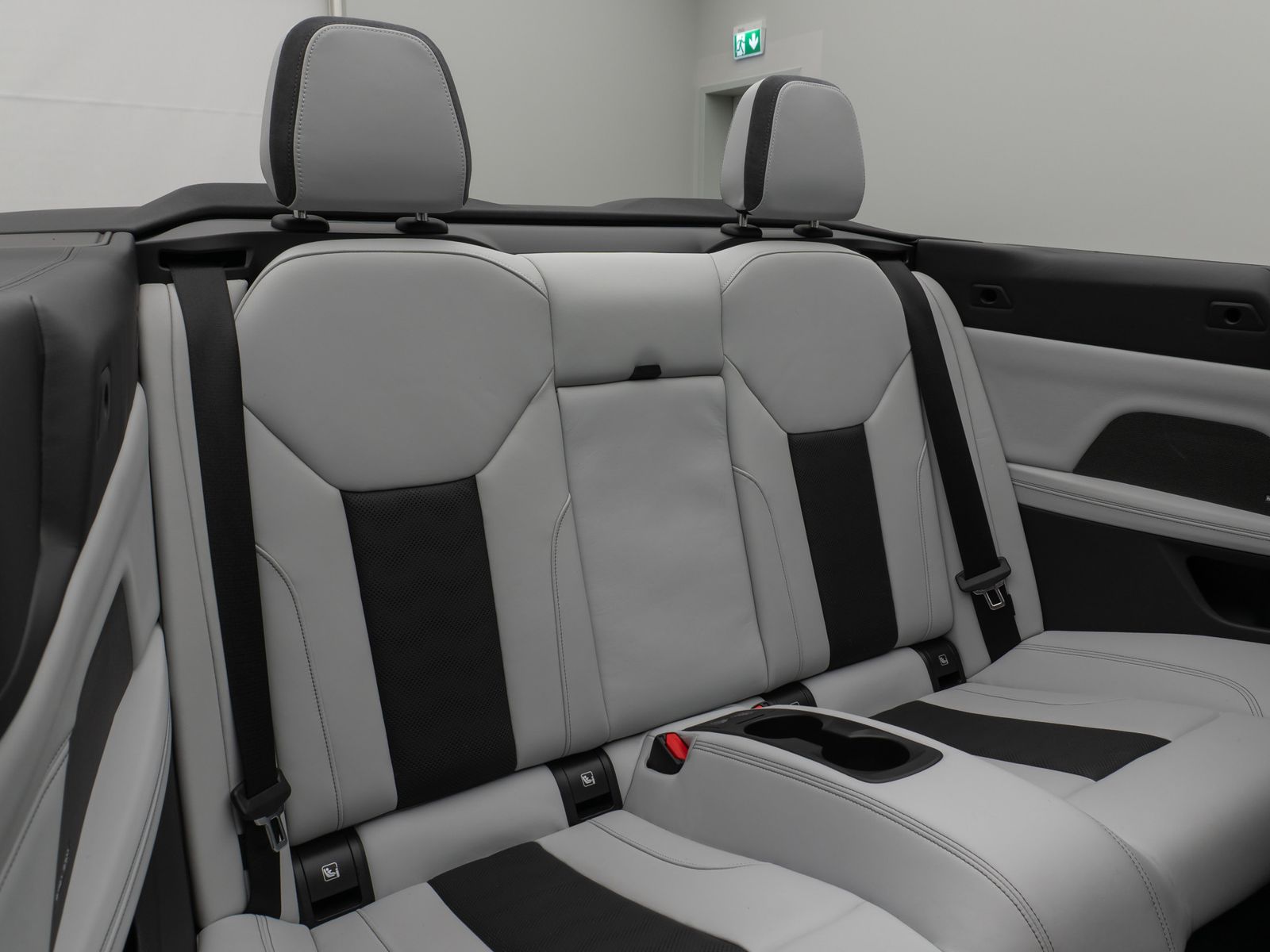 Fahrzeugabbildung BMW M4 Competition M xD Cabrio Kamera Laser HUD H/K