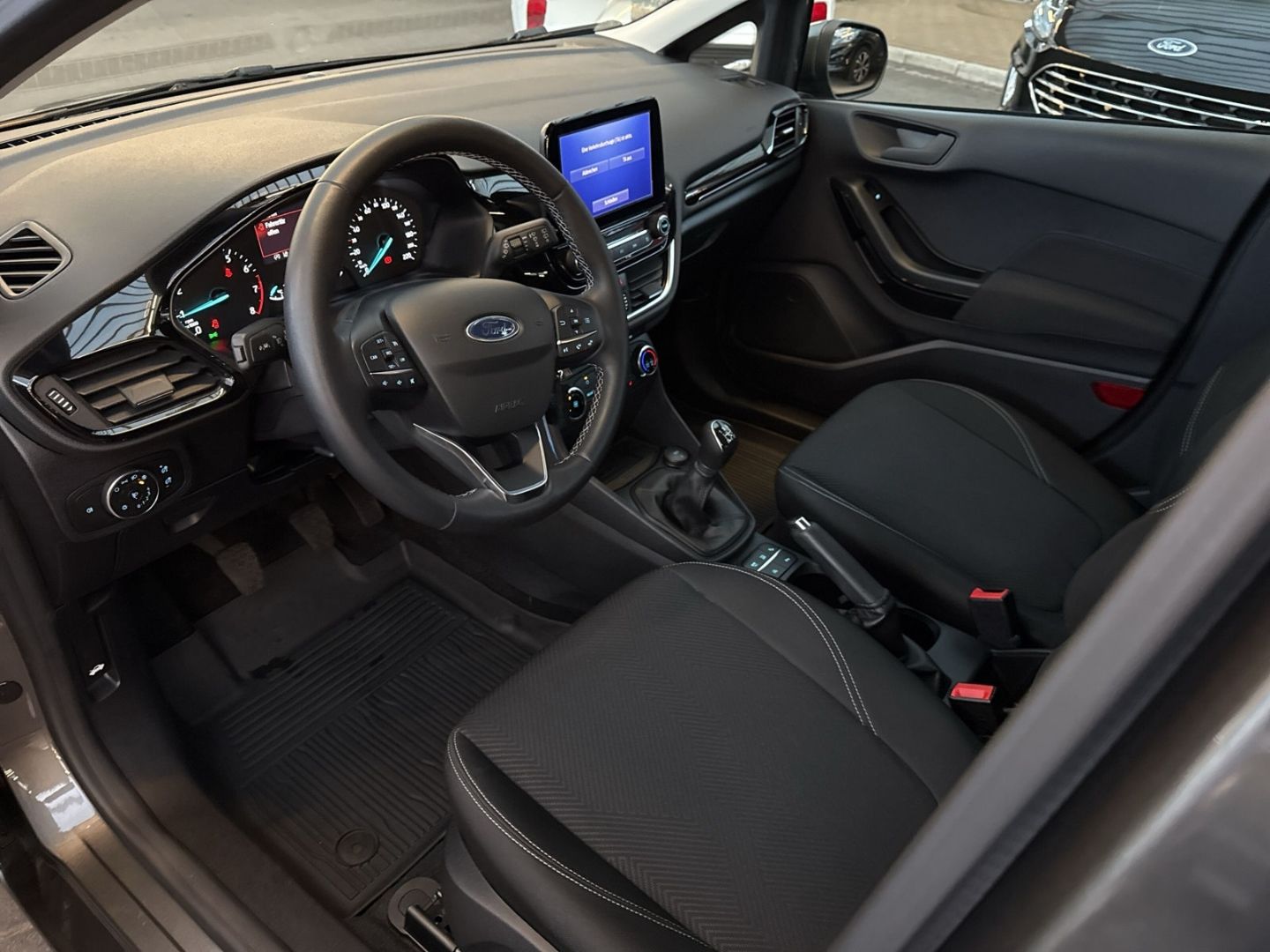 Fahrzeugabbildung Ford Fiesta Cool & Connect Navi PPS Kamera Winterpake