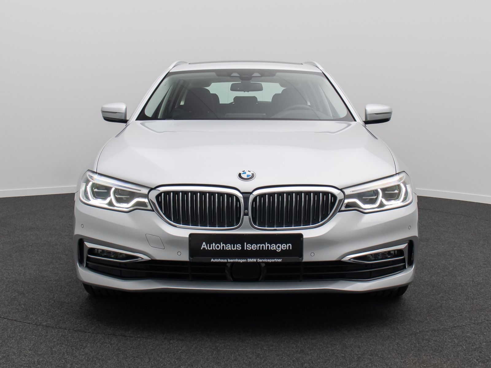Fahrzeugabbildung BMW 520d Luxury Line 360&deg;DAB Alarm DisplKey Panorama
