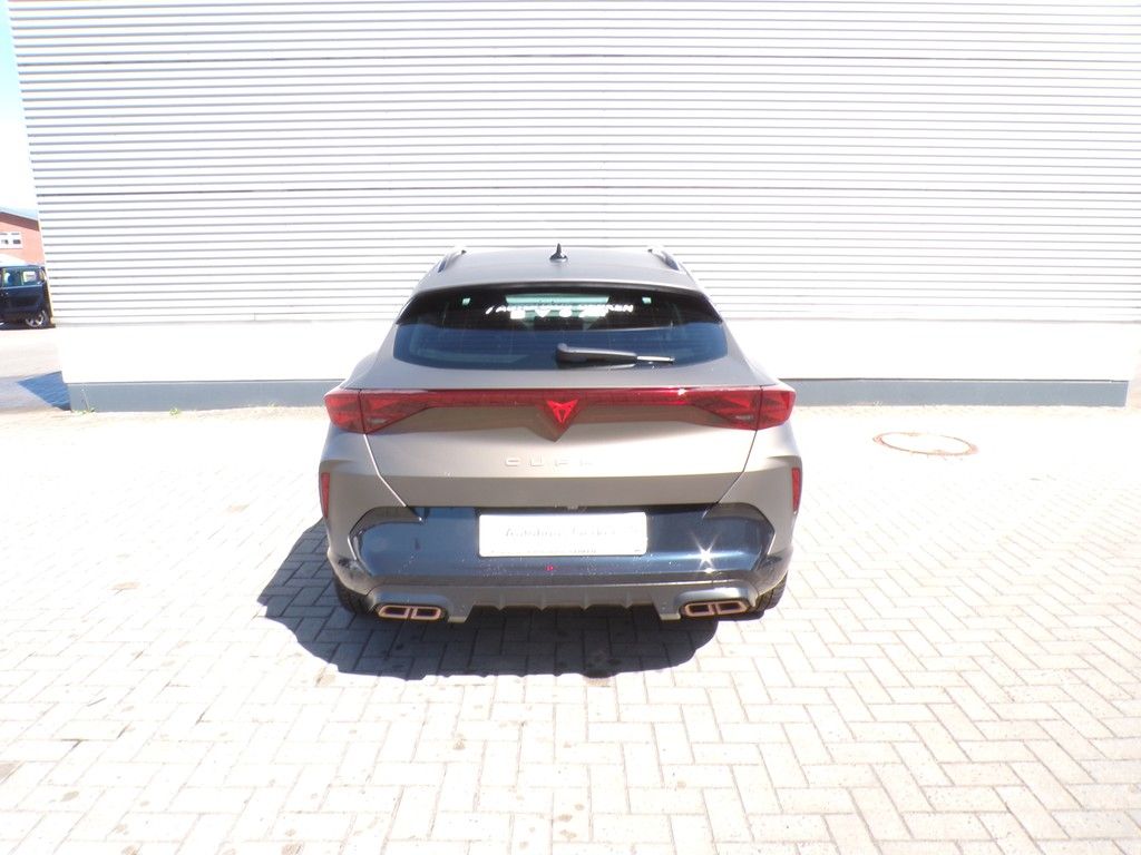 Fahrzeugabbildung CUPRA Formentor VZ 1.5 e-HYBRID DSG *Matrix-LED*Dynaud