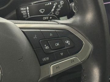 Volkswagen Tiguan - 12