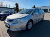 Toyota Avensis Kombi Sol - silberne Toyota Avensis