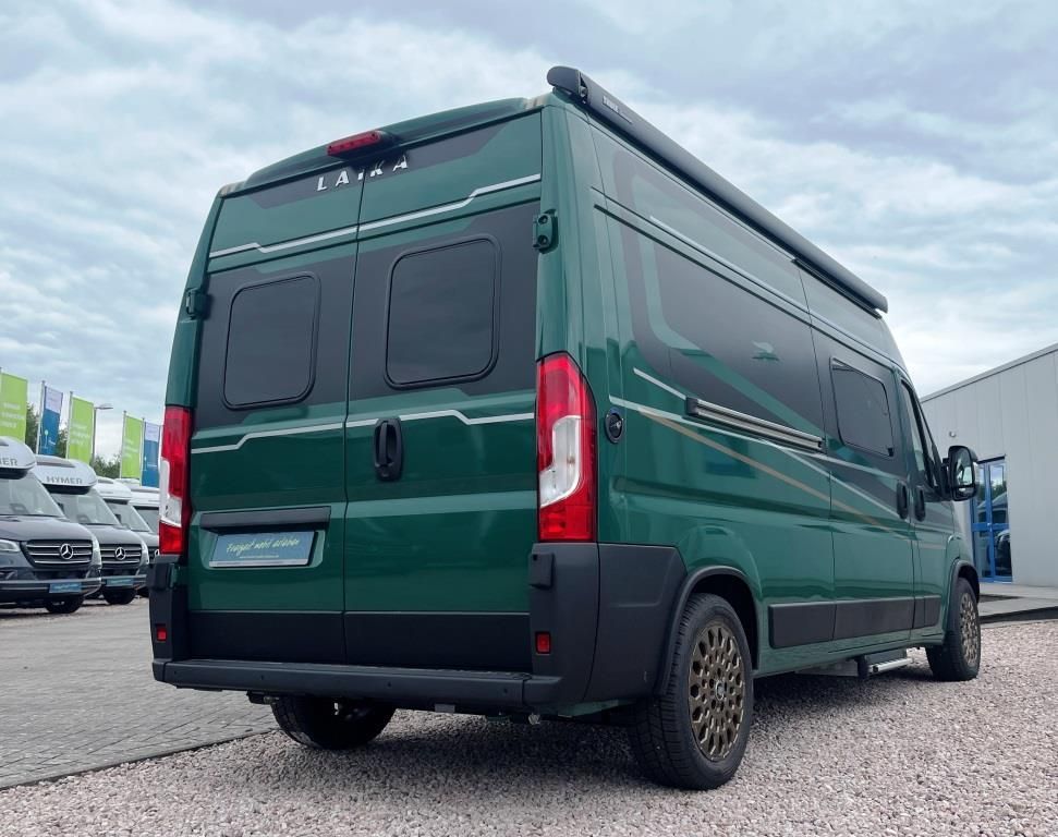 Fahrzeugabbildung Laika Kosmo Supremo Verde Mugello Verfüg./Sparen Sie 3