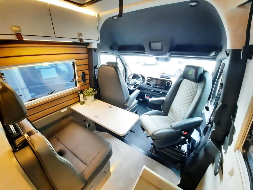 Fahrzeugabbildung HYMER / ERIBA / HYMERCAR Camper Van GRAND CANYON S 600 CROSSOVER Verfüg./