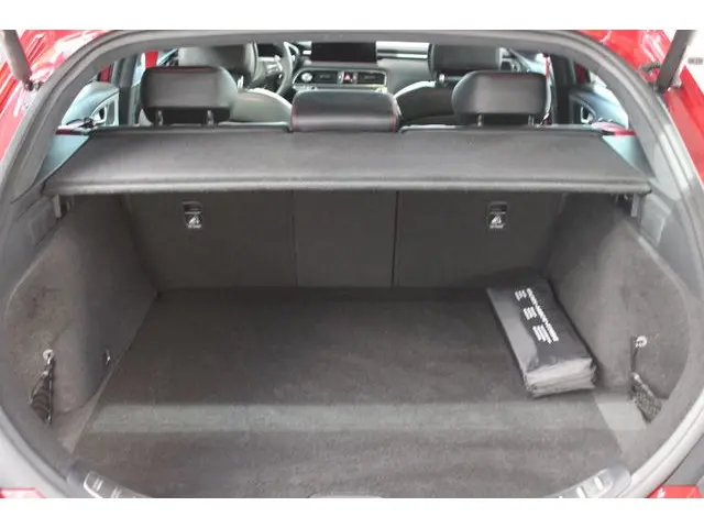 Genesis G70 Shooting Brake 2.2 Sport SHZ KAMERA ACC LED