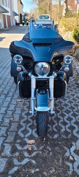 Harley-Davidson Tri Glide - HARLEY-DAVIDSON TRI GLIDE