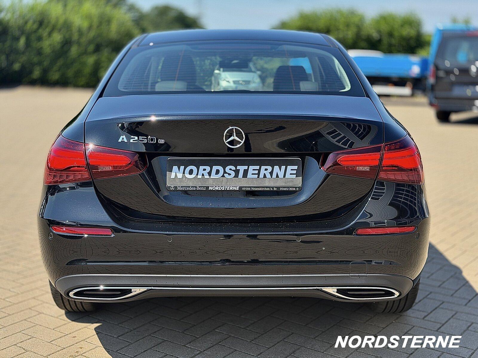 Mercedes-Benz A 250 e Limousine mit EQ Hybrid ProgressiveKlima