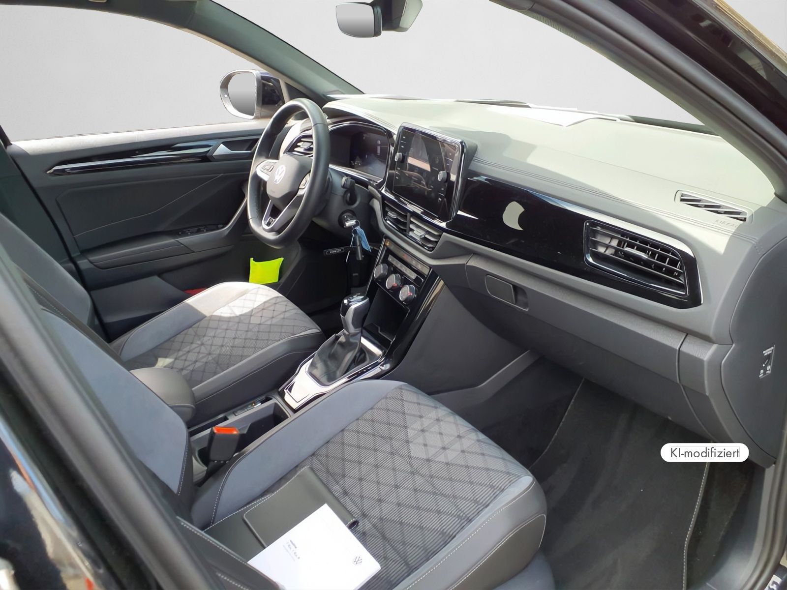 Volkswagen T-Roc R line 1.5 TSI DSG LED CARPLAY RFK SHZ foto 4