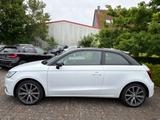 Audi A1 1.6 TDI sport PANO Xenon Soundsystem Klima - Audi A1 mit Panoramadach