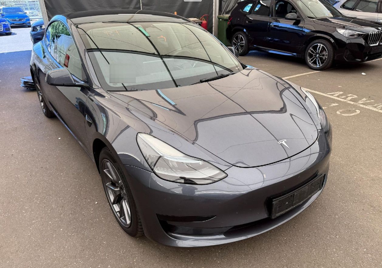 Tesla Model 3 RWD | 8-Fach | AHK | 91% SoH