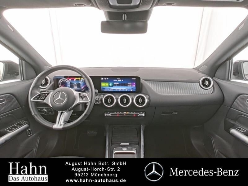 Fahrzeugabbildung Mercedes-Benz GLA 200 PROGRESSIVE/NIGHT/LED/AHK/KAMERA/WINTER/
