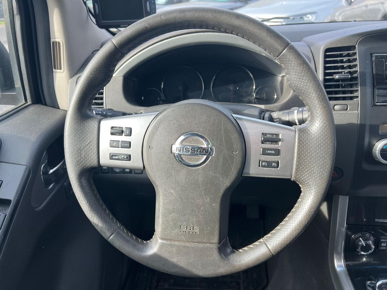 Nissan Pathfinder 3.0 dCi V6 LE | 231 ch | BVA | 7 places | Cuir | Toit ouvrant | Sièges électriques chauffants | Phares bi-xénon