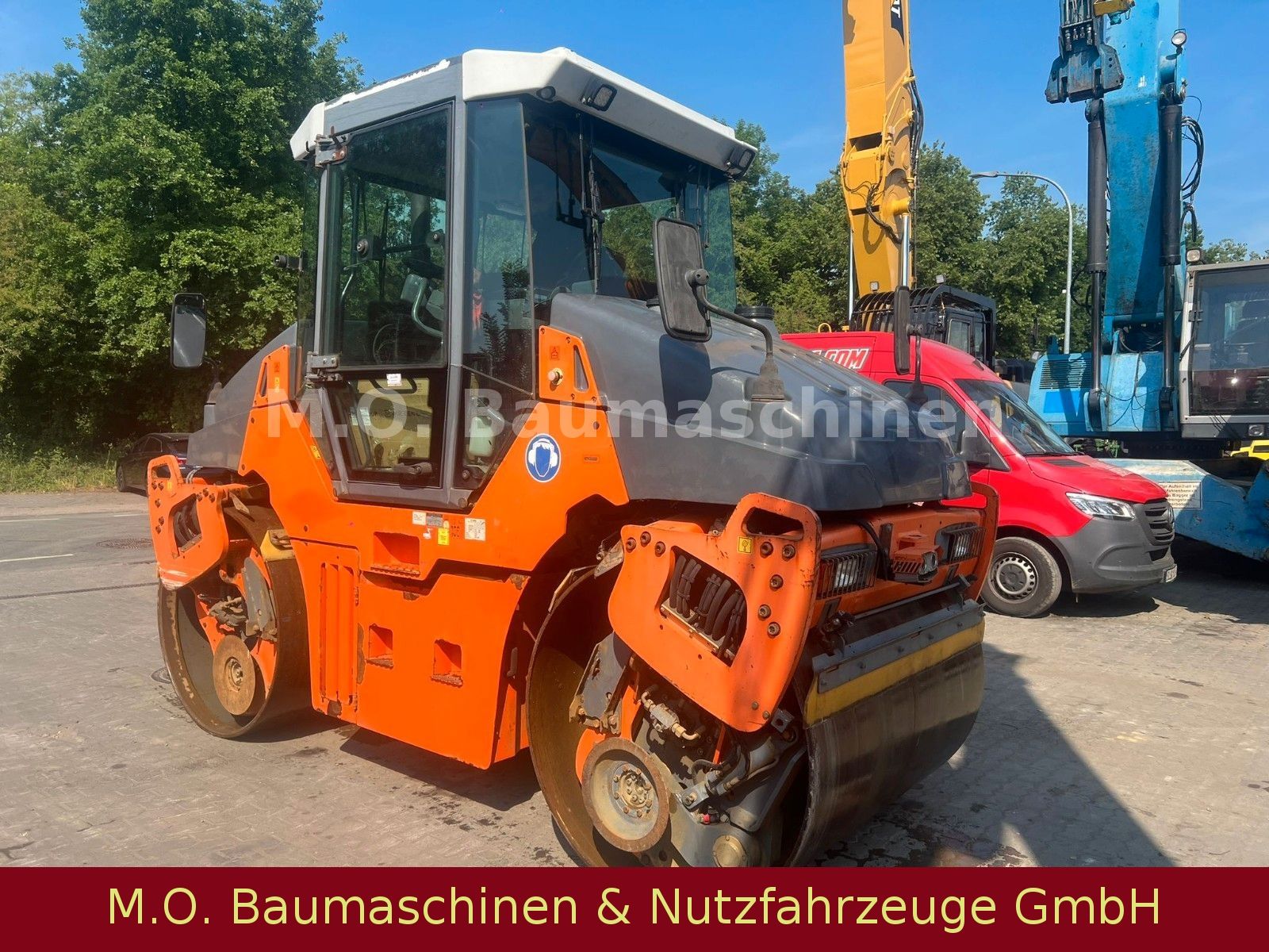 Fahrzeugabbildung Hamm DV 70  VO/ Walze / 7,5t