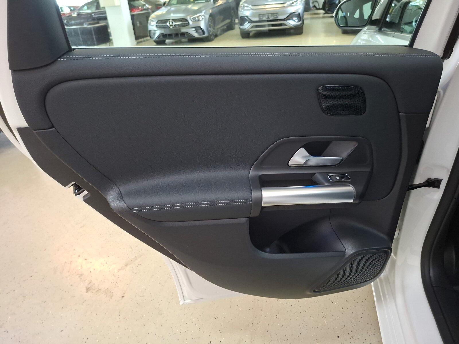 Mercedes-Benz B-Class Prog Distr RüCam LED WinterP AHK Totw, миниатюра 14