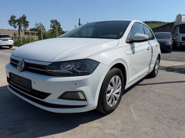 Volkswagen Polo - 1