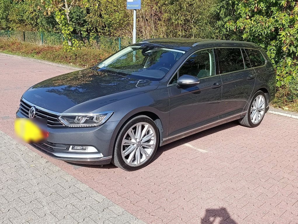 Image of Volkswagen Passat