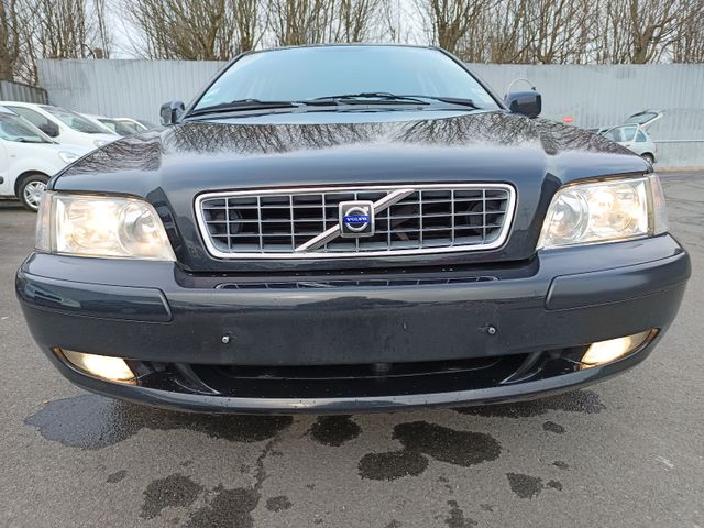 Volvo V40 Classic Limited Edition 1.8, Klima, Leder...