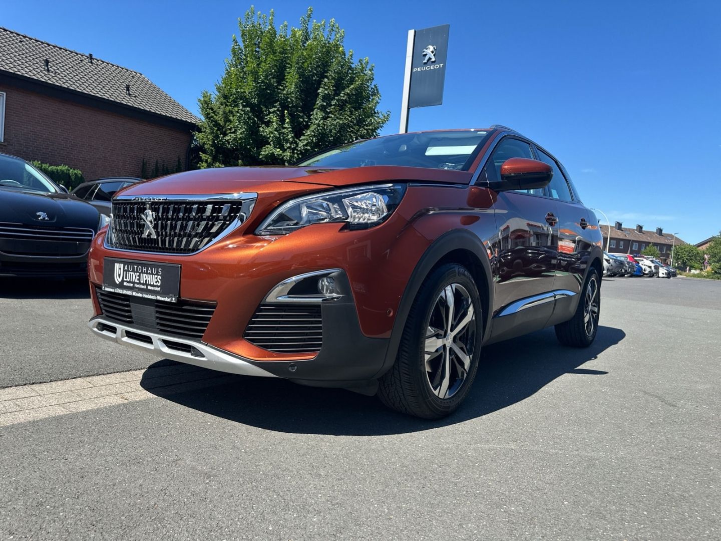Fahrzeugabbildung Peugeot 3008 1.5 Allure BlueHDi 130 EAT8 StandHZG AHK