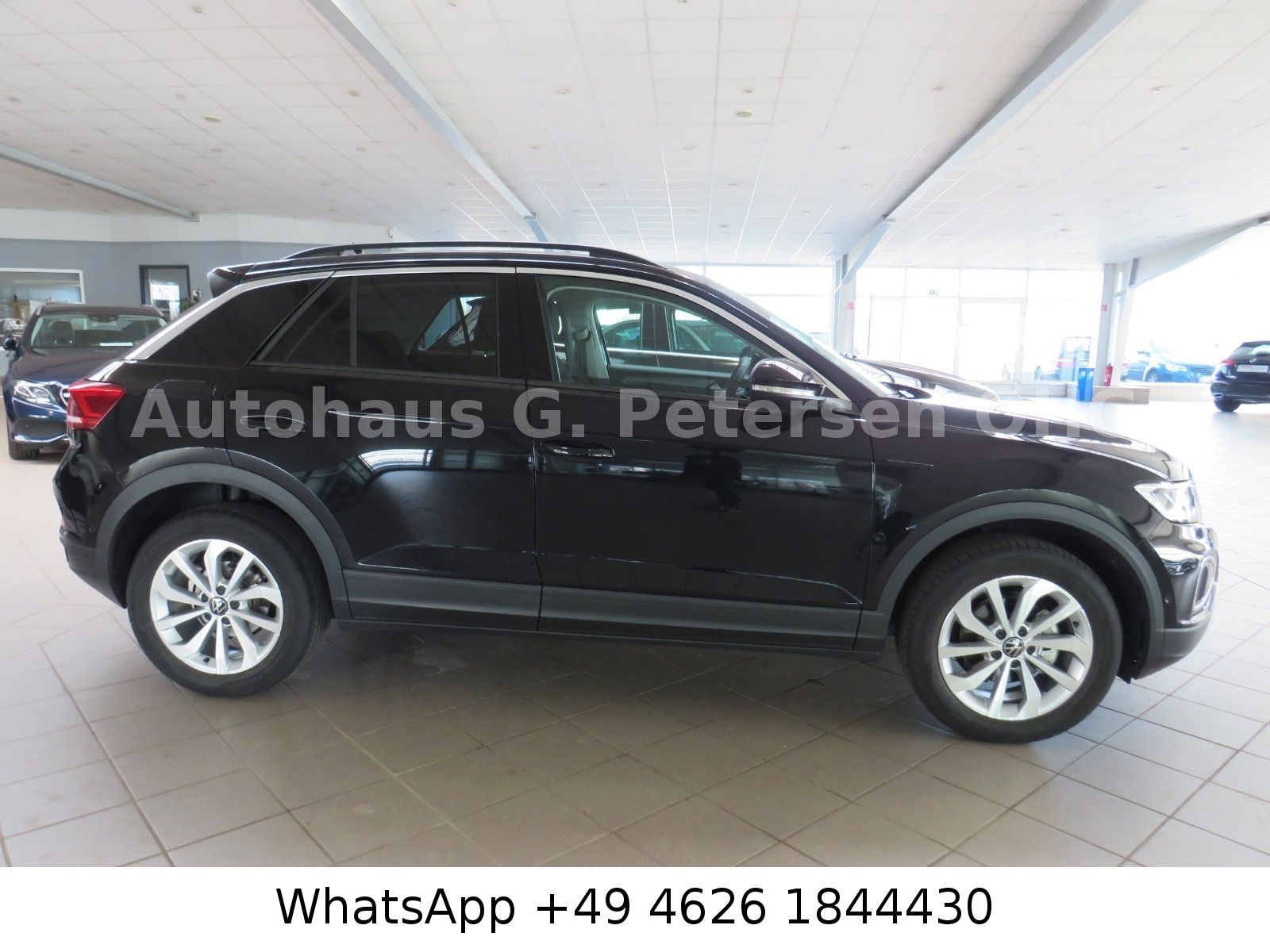 Fahrzeugabbildung Volkswagen T-Roc Life 1.5TSI*DSG*LED*Spur*ACC*Fernlicht*SHZ