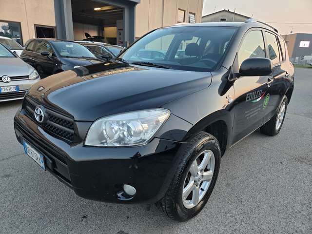 Toyota RAV 4 RAV4 2.2 d-4d Luxury 136cv