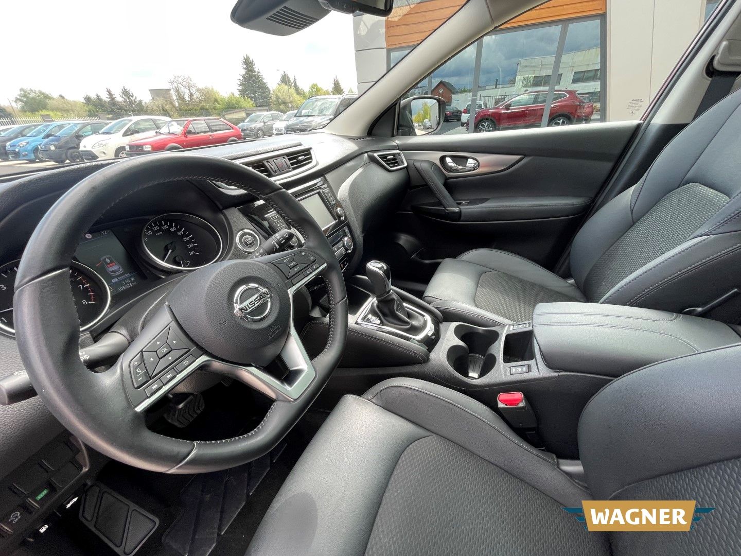Fahrzeugabbildung Nissan Qashqai N-Connecta 1.3 Automatik