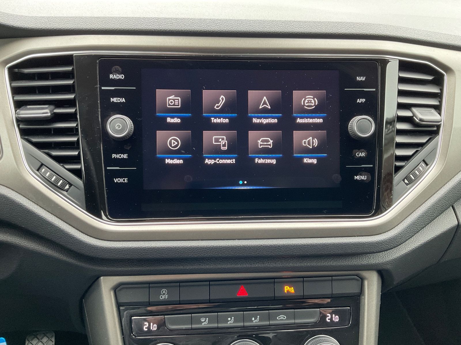 Fahrzeugabbildung Volkswagen T-Roc 2.0 TDI Style,Navi,CarPlay,el.Heckklappe