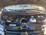 Volkswagen T5 California - Allrad - schwarze Volkswagen T5 California