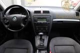 Skoda Octavia Combi 1.9 TDI Elegance 1.Hand+TEMPOMAT+ - Skoda Octavia aus 2005 mit Diesel-Antrieb