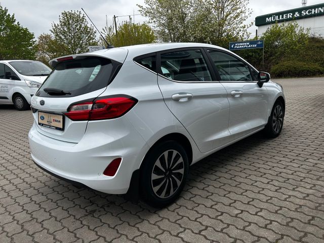Fiesta Titanium*SHZ*PDC*WINTERPAKET*