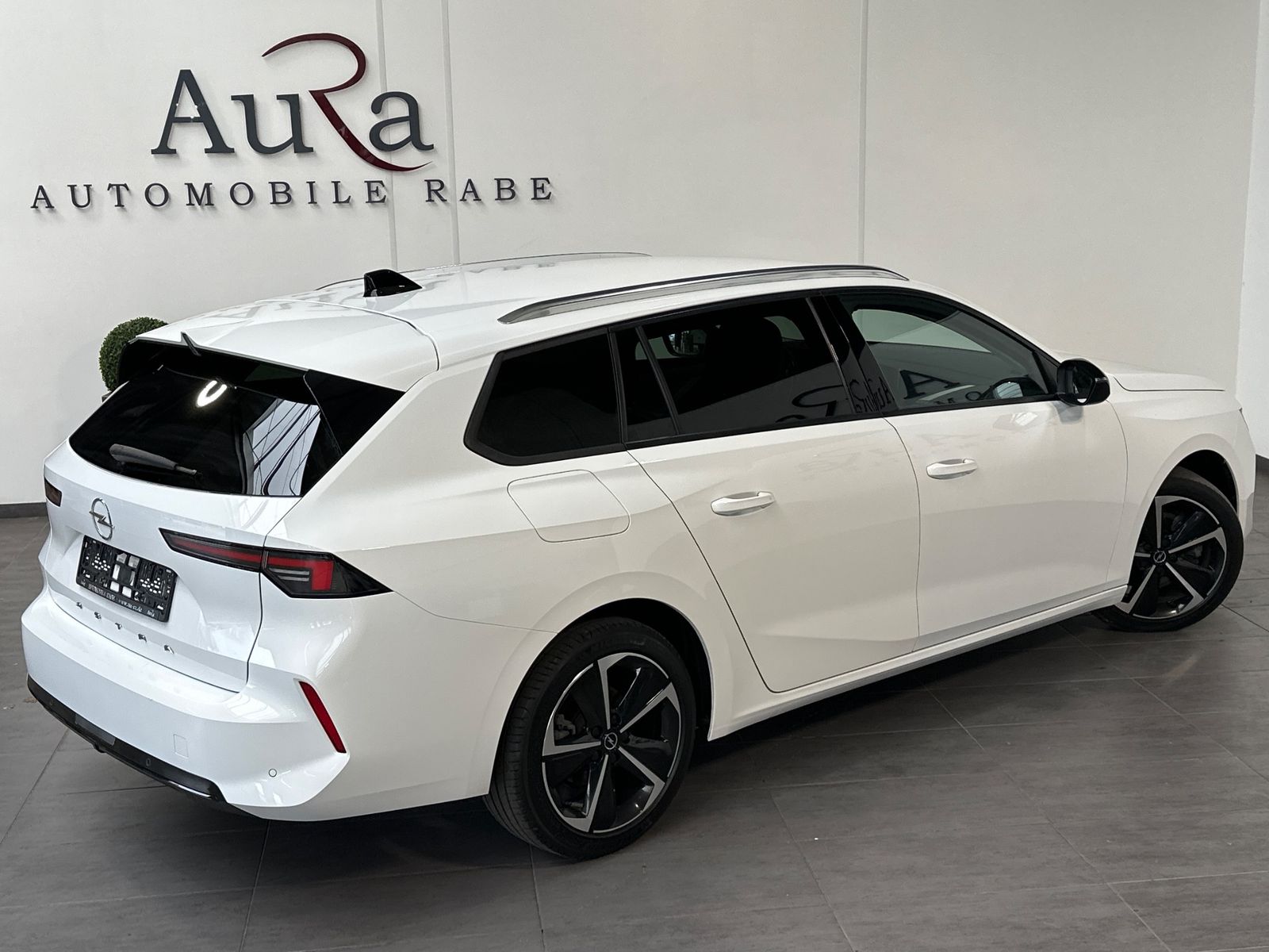 Fahrzeugabbildung Opel Astra ST 1.5 D Elegance NAV+LED+KAMERA+SHZ+VCOCK
