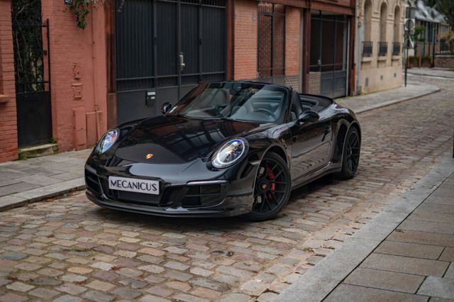 Porsche 991.2 Carrera 4 GTS cabriolet