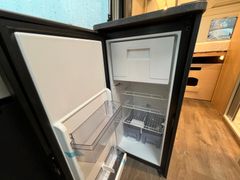 Sunlight CLIFF X 600*FIAT*Diesel 90l*Schwarz Met.*