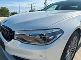 BMW 520d Sport Line HUD AHK Schiebedach 8-Fach - BMW 520 Gebrauchtwagen in Stuttgart