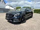 Mercedes-Benz GLA 180 AMG Line LED*NAVI*KAM*NIGHT*PANORAMA*19" - Mercedes-Benz GLA 180 in Hamburg
