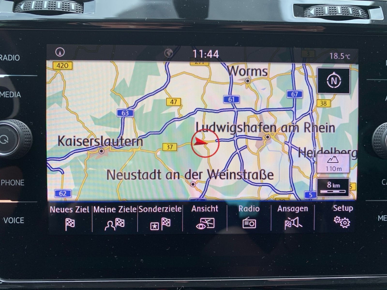 Fahrzeugabbildung Volkswagen Golf VII 1.0 TSI BMT/Start-Stopp Join Navi