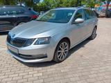 Skoda Octavia Combi Drive Apple CarPlay PDC - Skoda Octavia Gebrauchtwagen in Leipzig