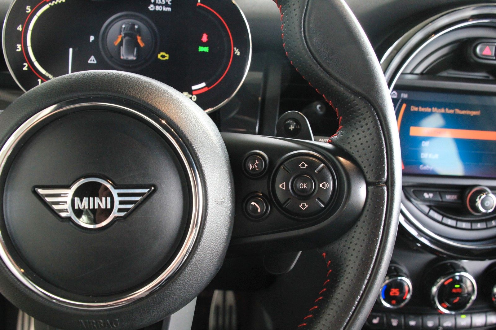 Fahrzeugabbildung MINI John Cooper Works