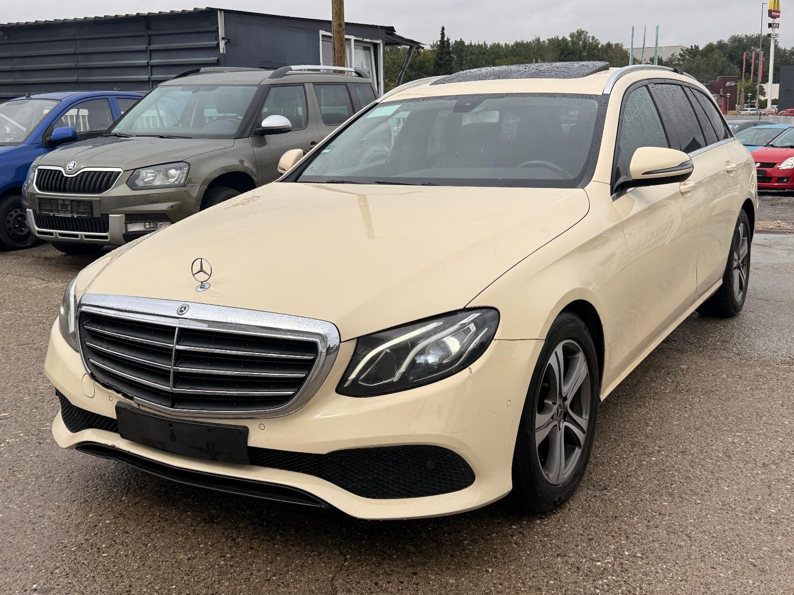Mercedes-Benz E 220 E T-Modell    Vollfahrbereit