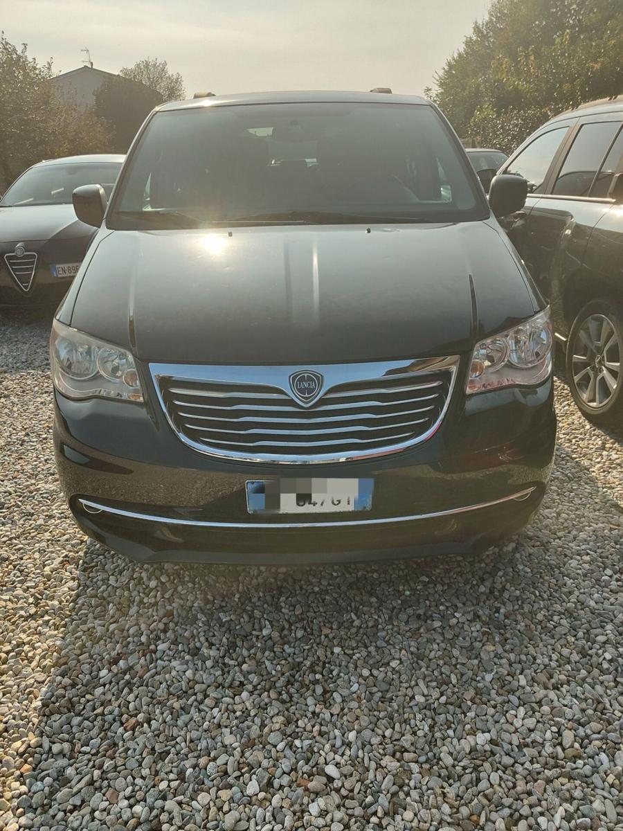 Lancia Voyager